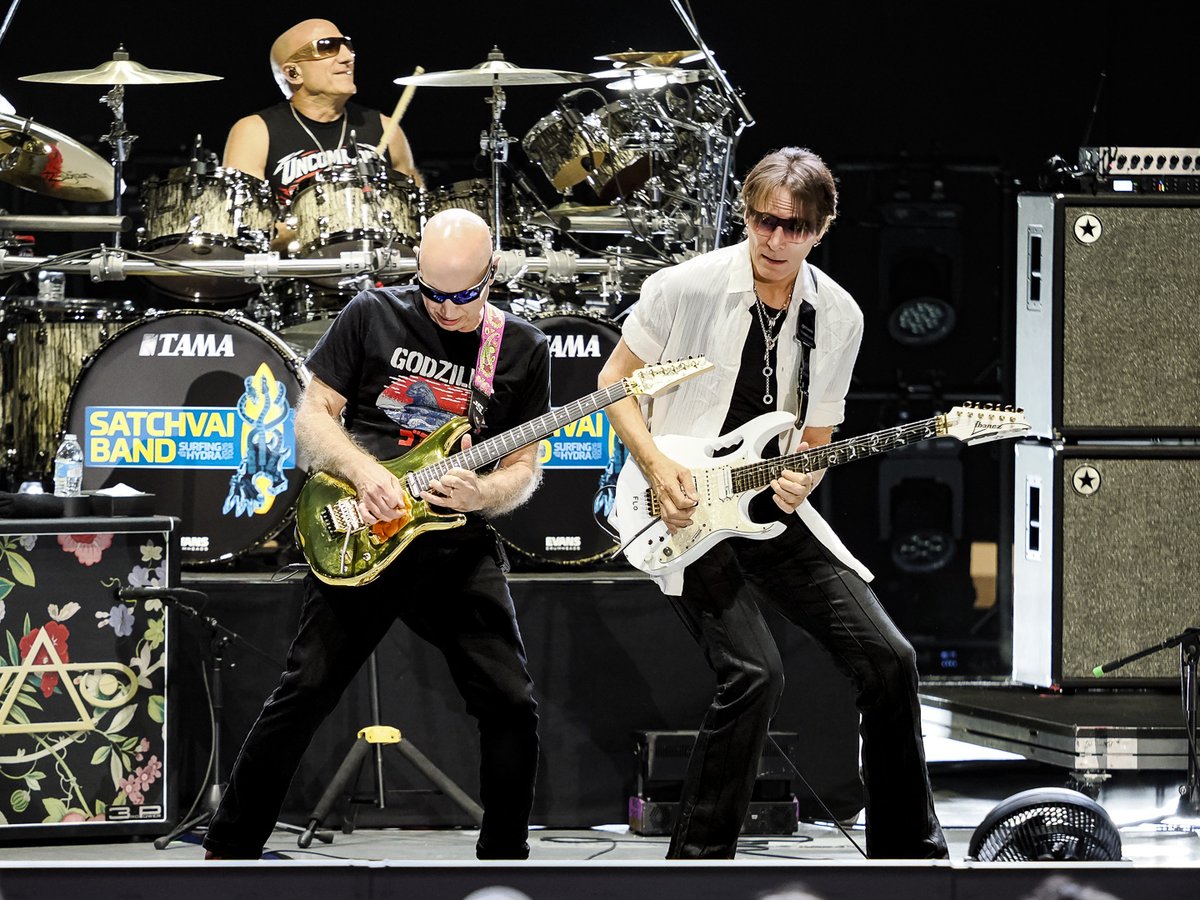 Joe Satriani tweet media