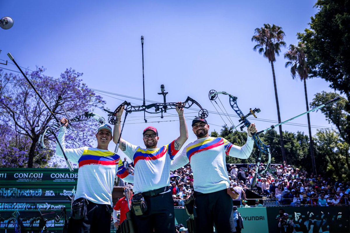 MinDeporteCol's tweet photo. 🏹🥇 La precisión y puntería del equipo masculino de arco compuesto colombiano logró el primer lugar en la Copa Mundo en Puebla, México, tras vencer a Turquía por 233 a 230.

Pablo Gómez, Jagdeep Singh y Sebastián Arenas son sinónimo de felicidad para el país.

📸: World Archery https://t.co/My544zPuy3