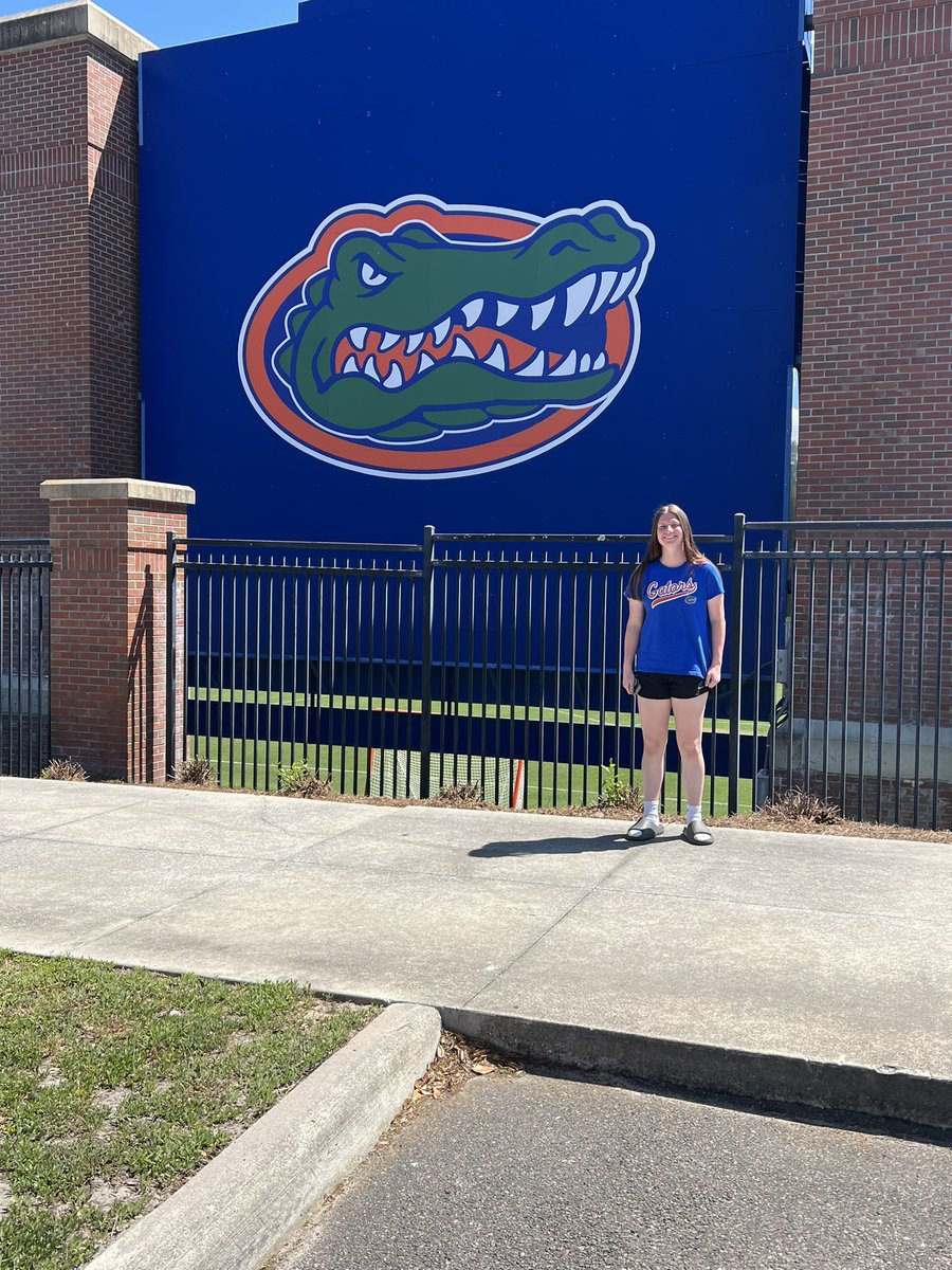 Molly McBride tweet media