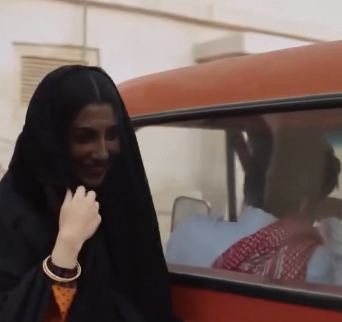نوع الهوس الي تحبه عواطف ❤️
