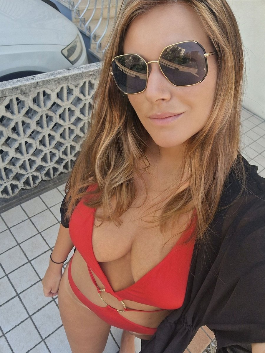 Anna Spase tweet media