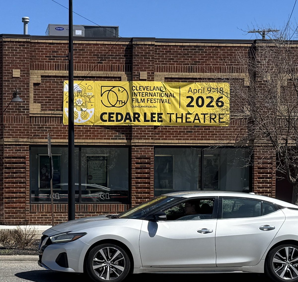 Laura Hurley tweet media