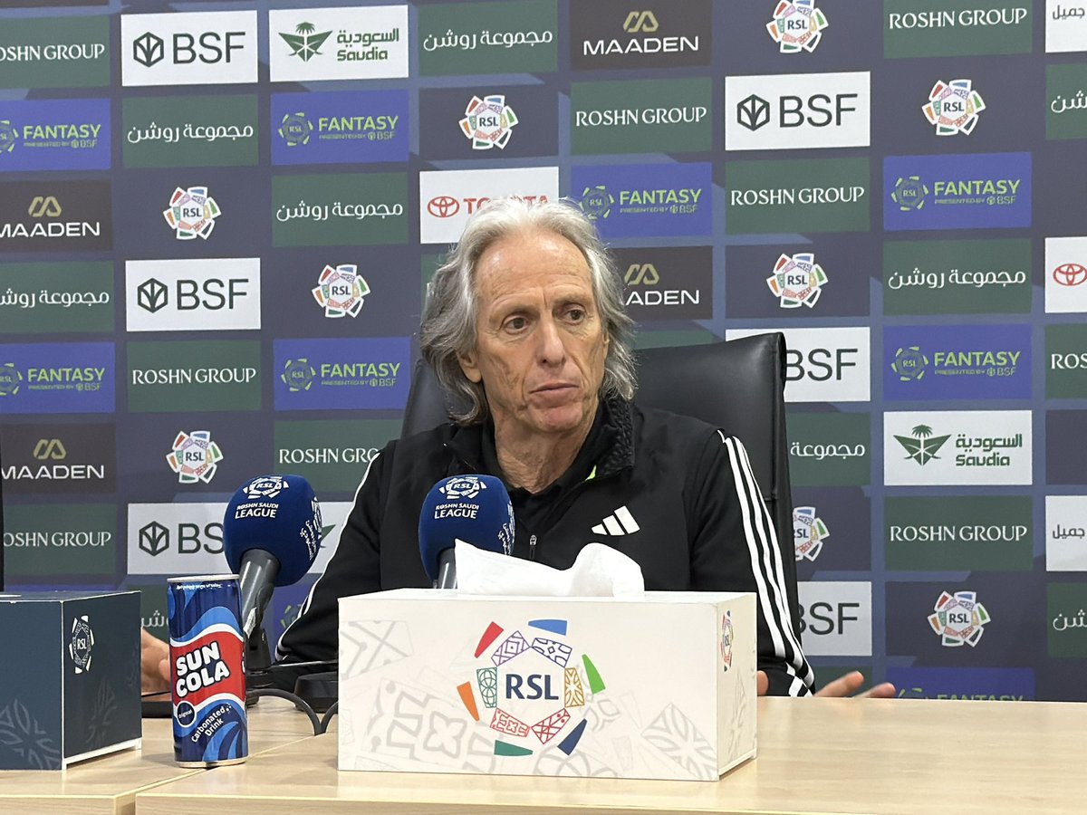 عمرو tweet media