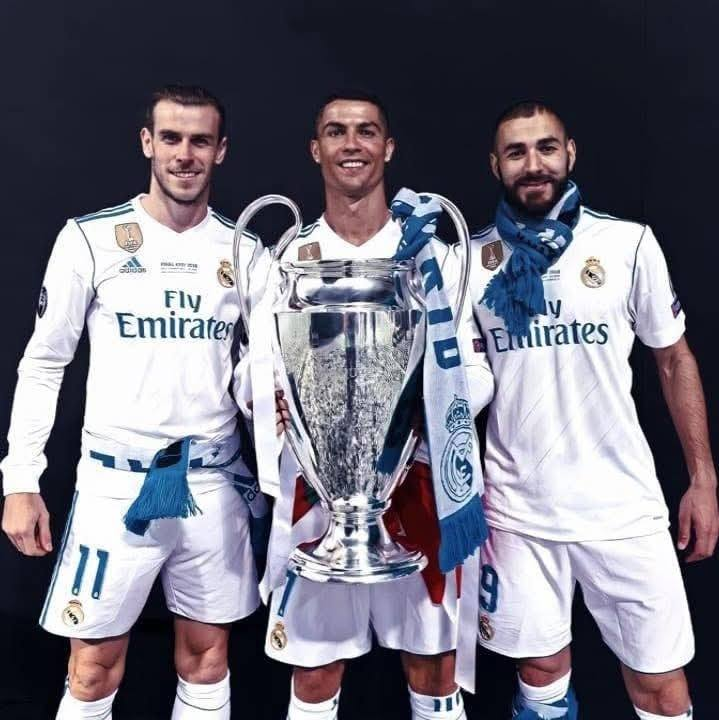 Noite de Copa tweet media