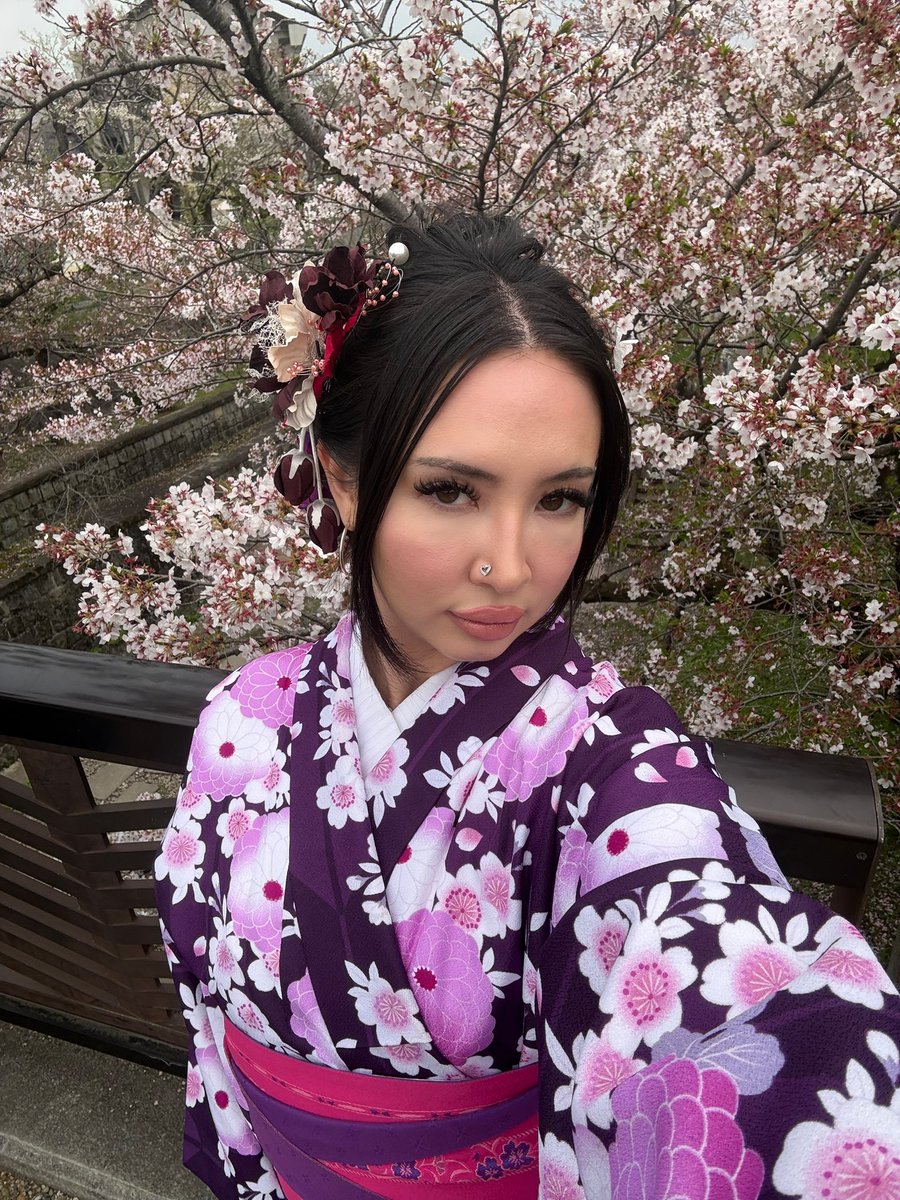 chichi ちち tweet media