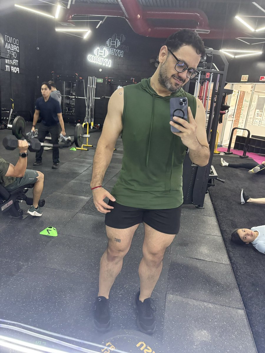 SoriaCharls's tweet photo. Así la semana… 😜💪🏽🫶🏽 https://t.co/HENNTZHUZM
