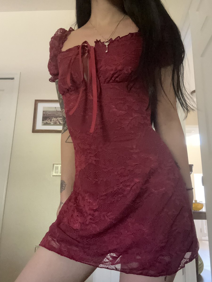 spacepixie666's tweet photo. in my dress era https://t.co/I1VZaSGvdU