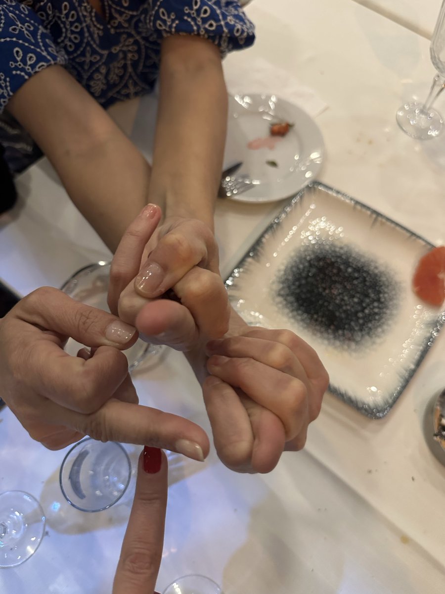 Hayat bir gün,  o da bugün. Alayınızın aq demelik saatlerdeyiz.