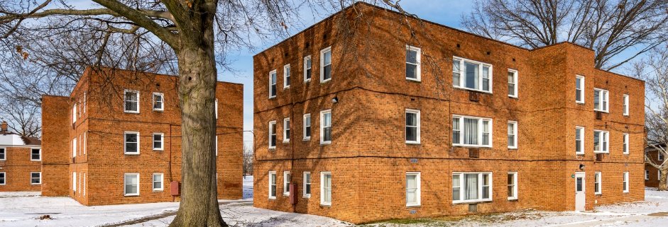 FCNightingale's tweet image. 4/4 Ohio Multifamily

Auction April 13-15   Receivership Sale   Starting Bid $1.5M

Parkside Gardens Apartments
1557 Knuth Avenue Euclid, Ohio

303 Units   Built 1949   4% Occupancy

-rimarketplace
#commercialrealestate