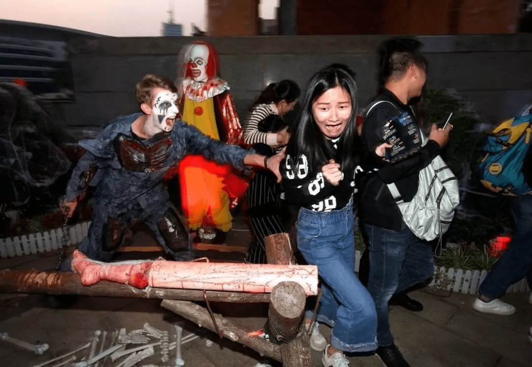 michael04w michael04 tweet media