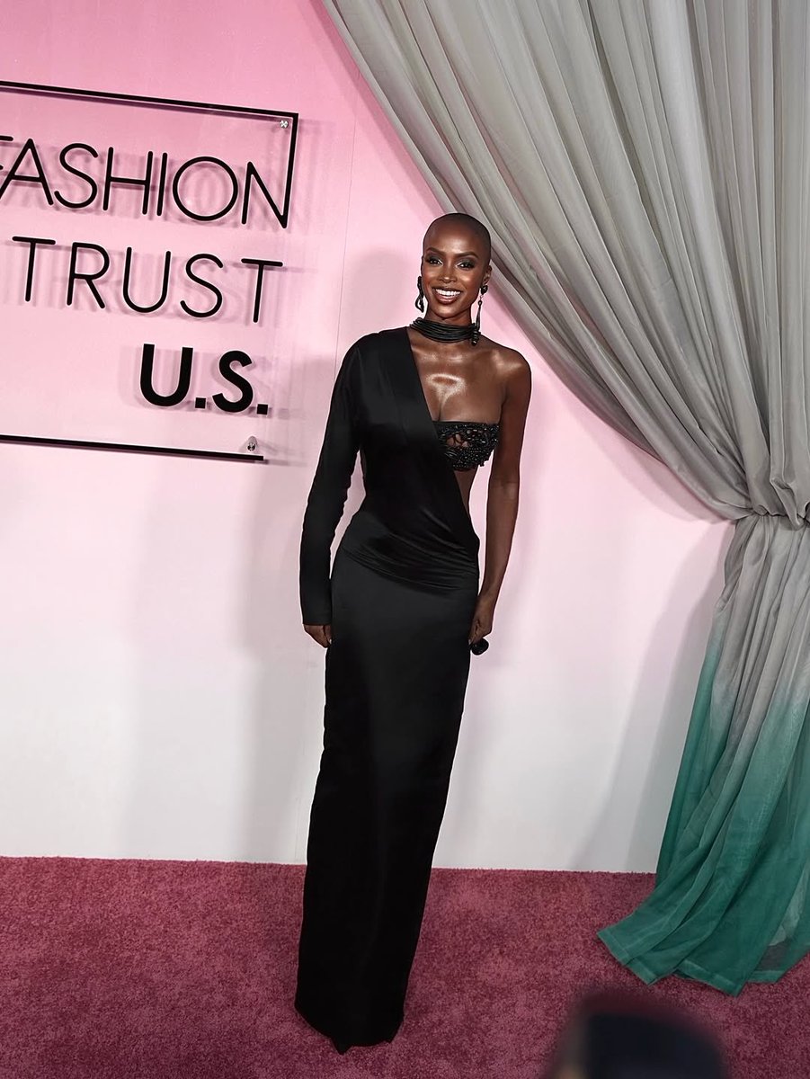 R O S E || THE MAGAZINE. tweet media