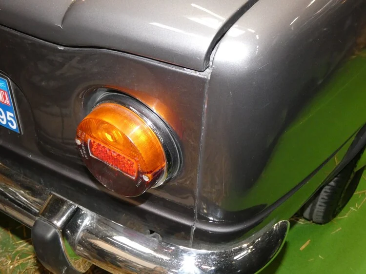 YannRobichon's tweet photo. Happy #SaturdaySimca / #SimcaSaturday!...
Simca 1000.
#Auto #Automobile #Automobiles #Autos #Car #CarHistory #Cars #CarsHistory #ClassicCar #ClassicCars #FrenchCar #FrenchCars #Photographie #Photography #RetroCar #RetroCars #SimcaInEnglish #Simca1000 #VintageCar #VintageCars https://t.co/KsJfNlxZJb