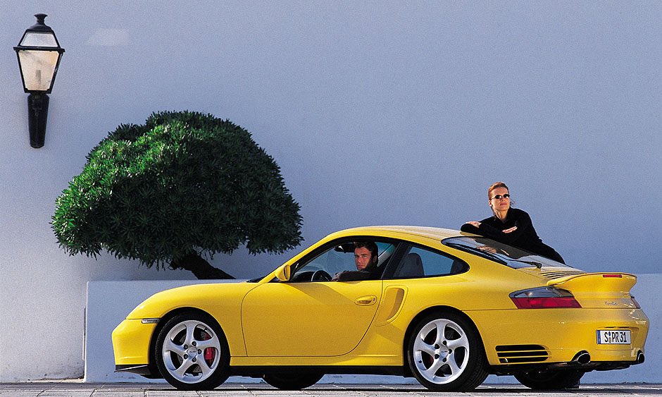 BigMikeGT40's tweet image. A yellow 996 Turbo with Turbo Twist wheels is my ultimate dream 911