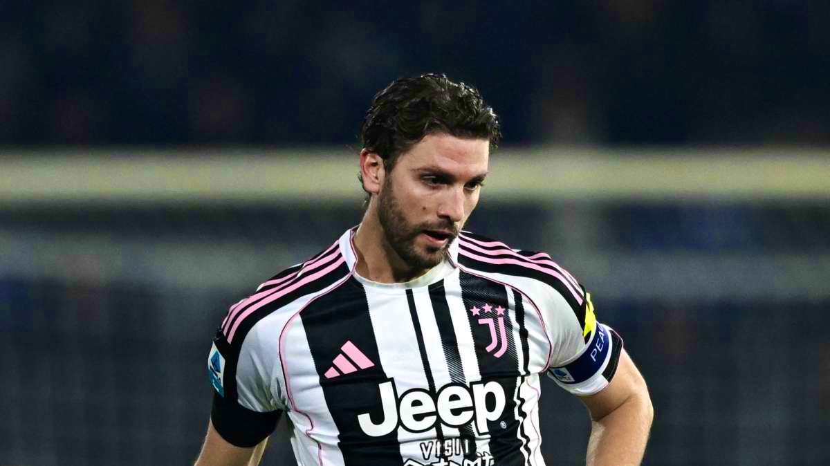 NicoSchira's tweet image. #Locatelli: “Ci son partite da vincere nella stagione e ci siamo riusciti. Contento per mio fratello Jerry #Boga che ho sempre pensato fosse da grande squadra. Quando indossi la maglia della #Juve hai sempre pressione ma non ci deve spaventare: dobbiamo andare in Champions punto”