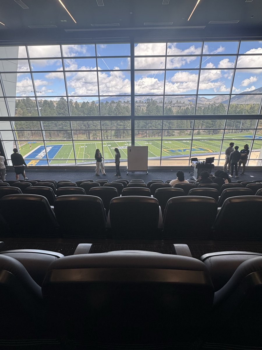 Thank you to the amazing NAU Coaching staff for having me out for a great spring ball visit! I learned a lot to add to my game! 
<a href="/KendallColeman_/">Coach KC</a> <a href="/FouHoChing/">Tausagafou Ho Ching</a> <a href="/Coachbwright4/">Brian Wright</a> <a href="/Coachbwright4/">Brian Wright</a> <a href="/TimRoschmann/">Tim Roschmann</a>