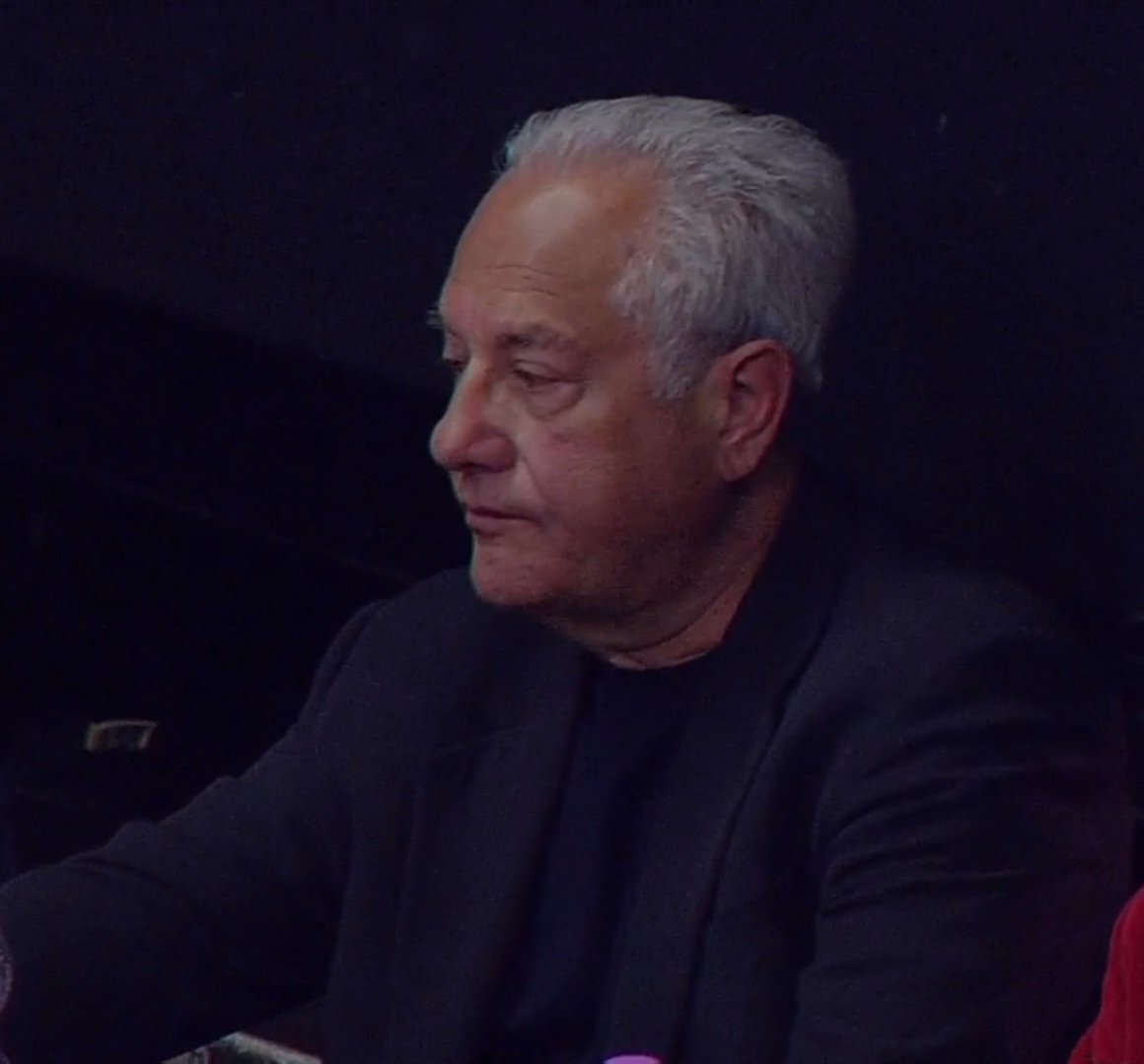 darko bay tweet media