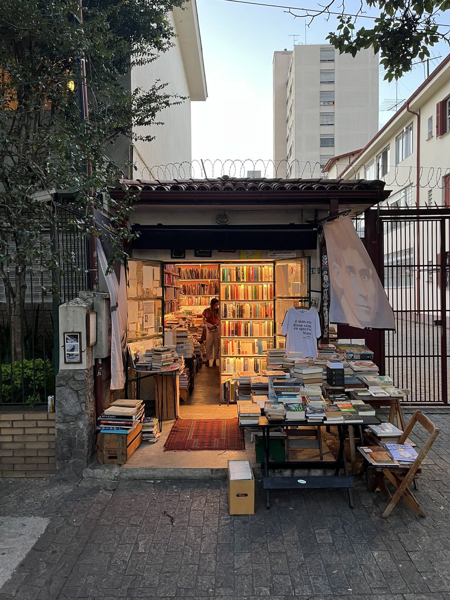 Sebo Desculpe a Poeira tweet media