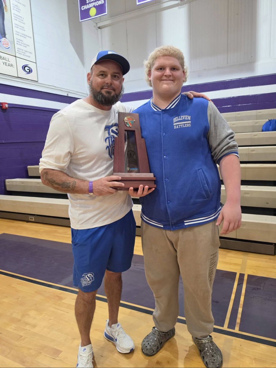 Landon_balliet_'s tweet photo. Our team won double district championship and I won first place for Olympic moving on to regionals then hopefully a state! @Boe1344 @BHSAthletic1 @NIU_Football @bradyack @CuseFootball @OlineCoachWhite @CoachBenJones https://t.co/UlPHZLgTli