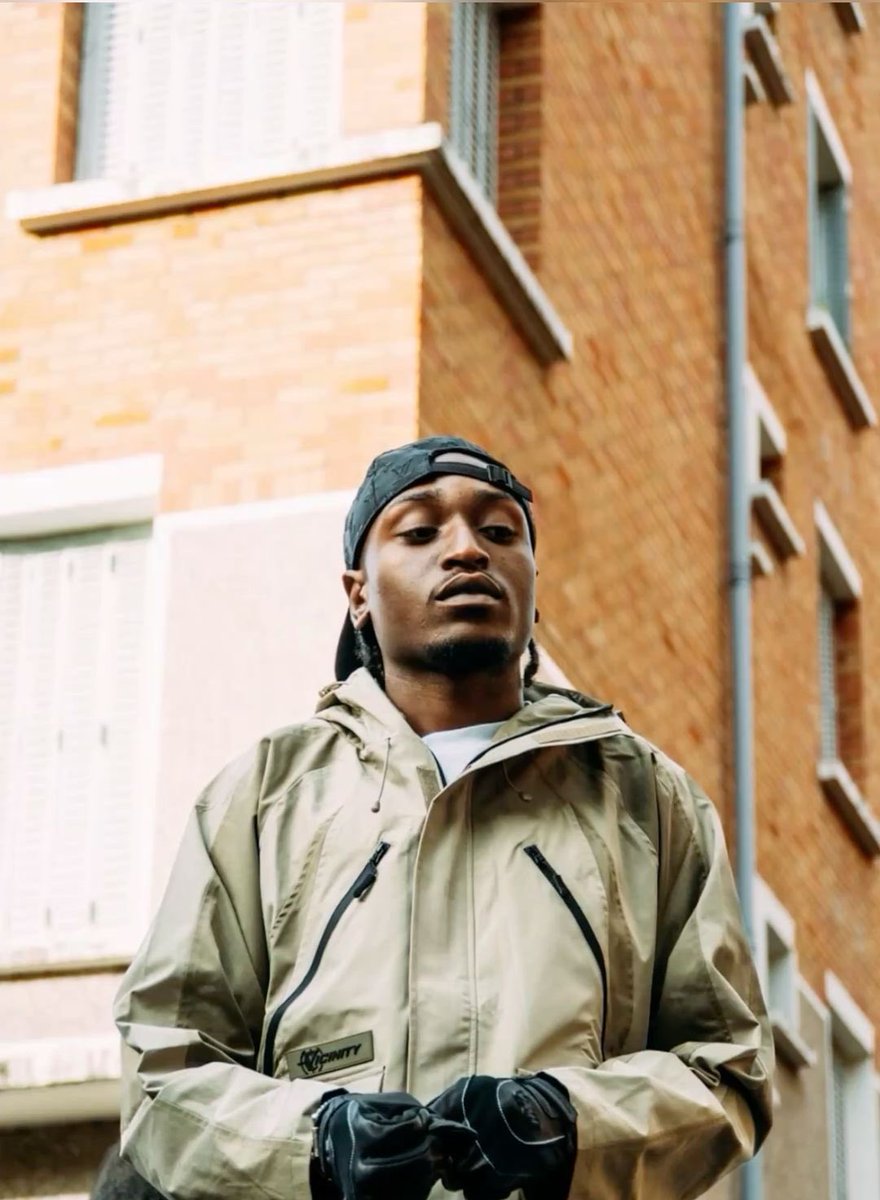 Chino🇴🇲 tweet media