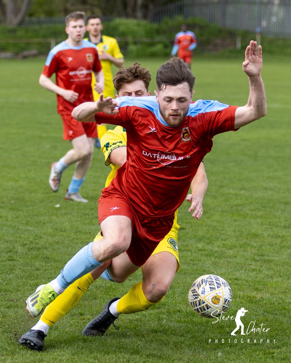 Steve_Chater's tweet photo. Four frames from today’s @nfalliance1890 game between @PercyMainAFC &amp; @BoysWallsend https://t.co/VWu3HYkYyD