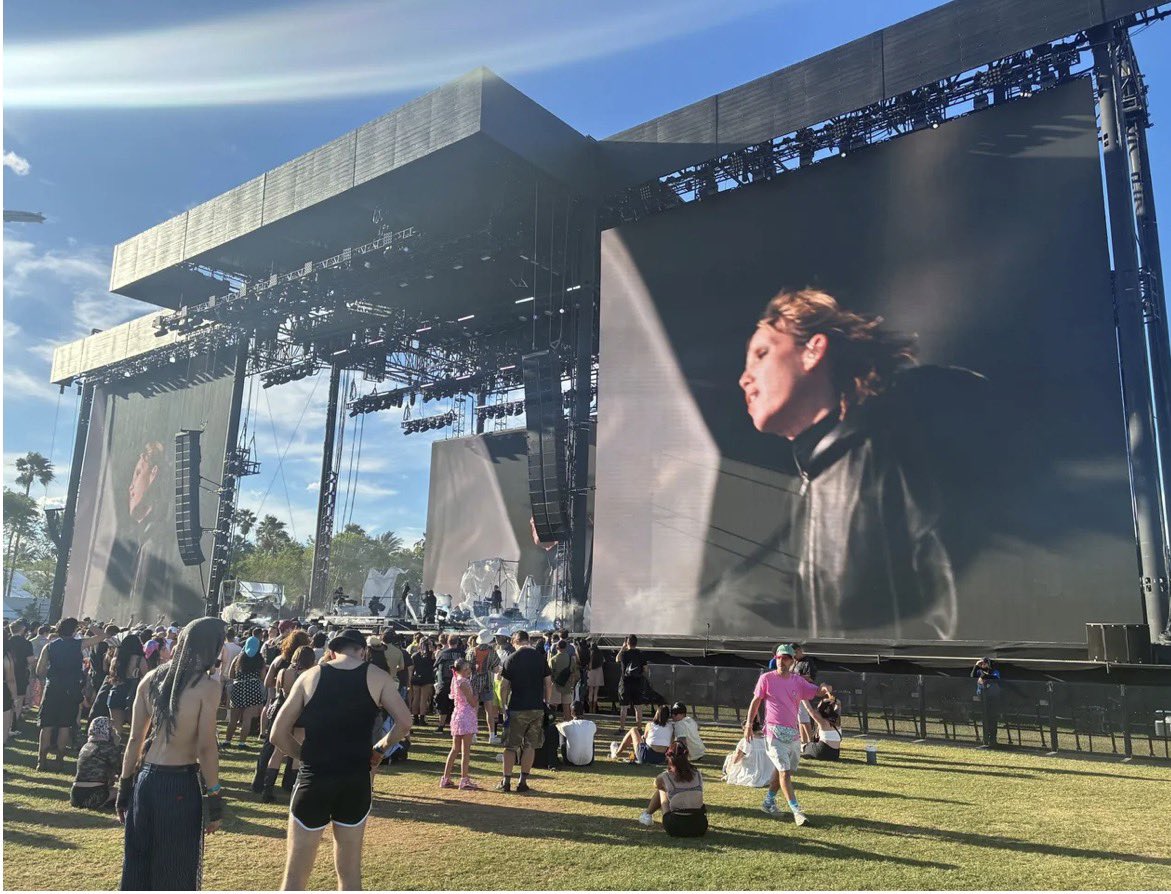 La Bayuncada Cyan ® 🤡 tweet media