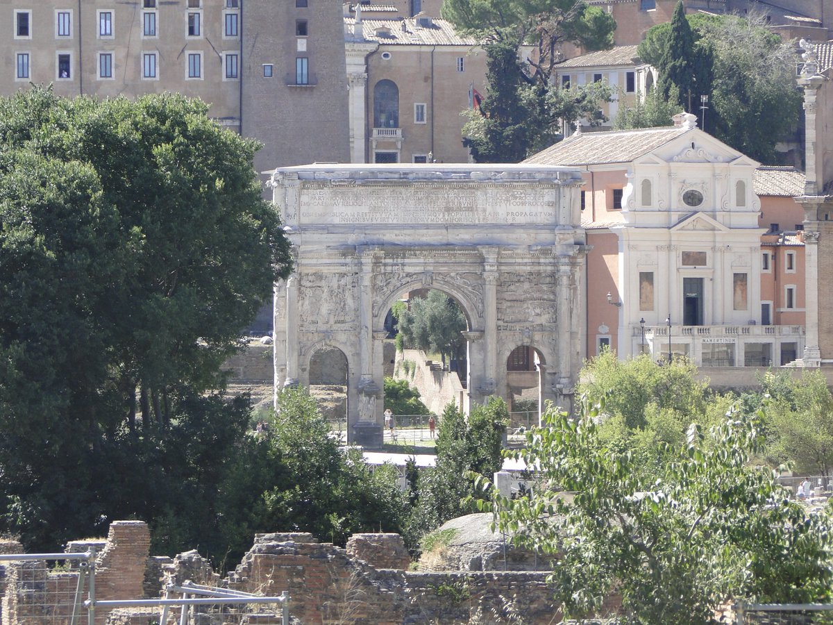 MarkWerling5's tweet image. Today in 144, the birth of Septimius Severus.  

His namesake arch in Rome.  #Architecture