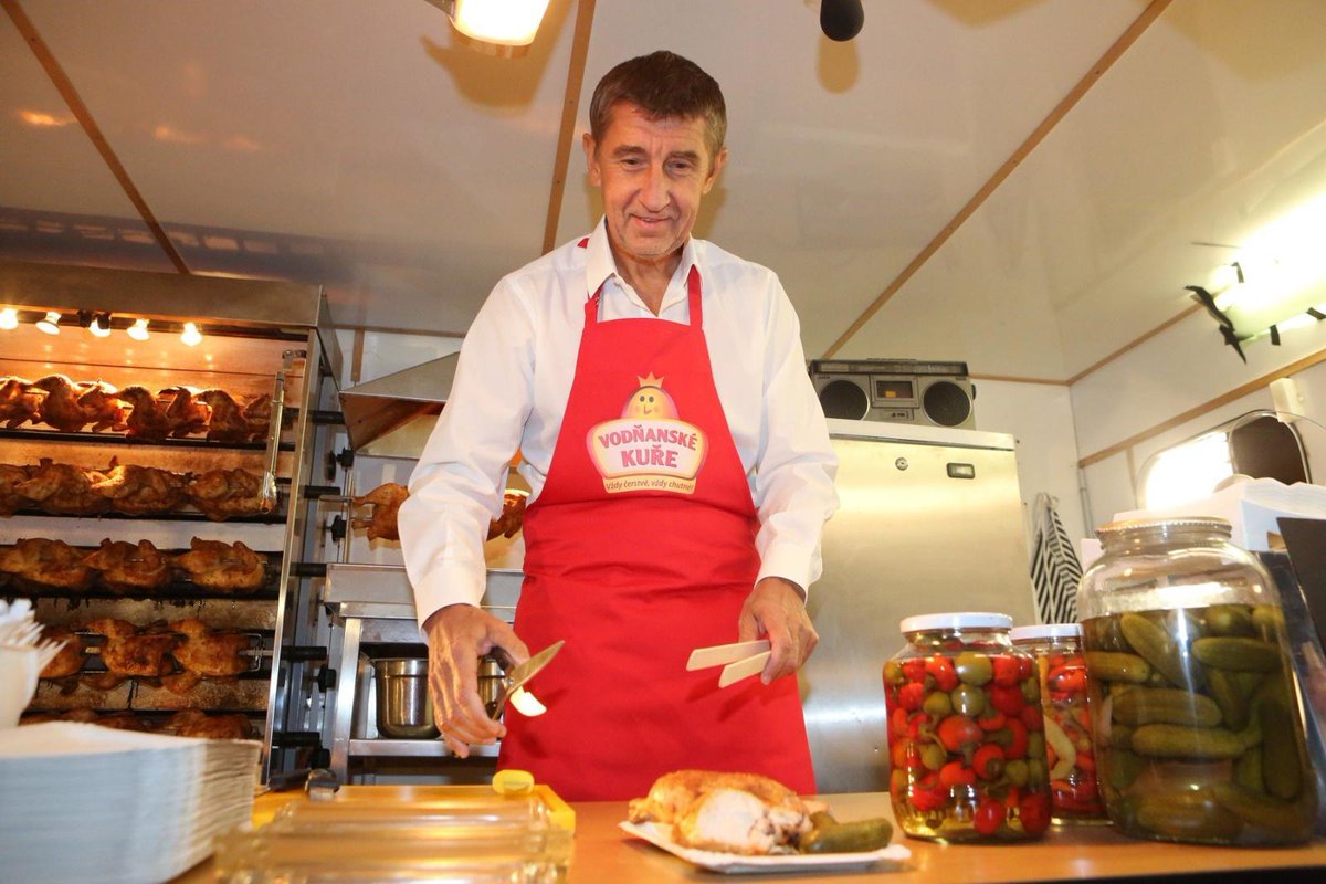 Poslední skaut™ tweet media