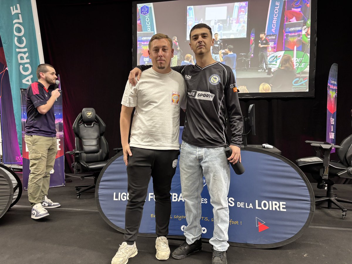 Ligue de F⭐ ⭐tball des Pays de la Loire tweet media