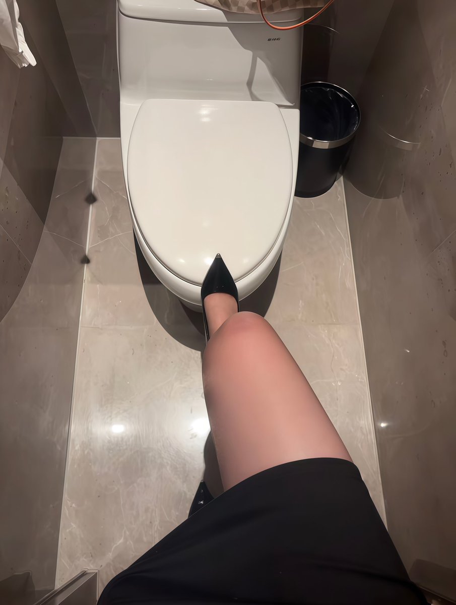 红底日记 tweet media