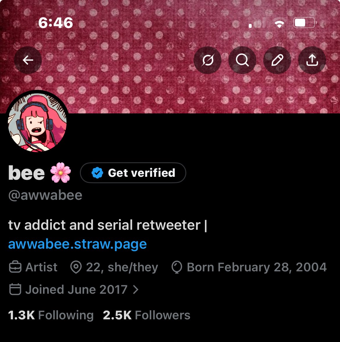 awwabee's tweet image. it took me a second to get used to but i’m obsessed with my layout now it’s sooooo cute
