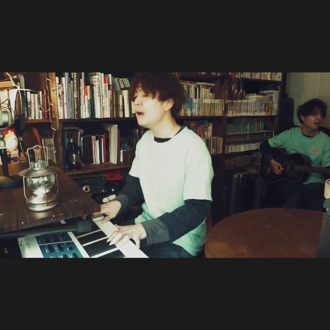 takashimayuta's tweet photo. MUSIQUAさんのコンテンツ"ミクマク"内のコーナーに参加させていただきました😊
MUSIQUA楽曲で大好きな曲は沢山あるのですが、その中でも特に自分の癖にぶっ刺さった曲をカバーさせていただきました。
楽しんでいただけましたら嬉しいです✨
#MUSIQUA #髙島ユータ https://t.co/igvDkawbGR
