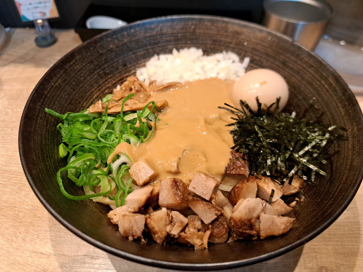 トマト tweet media