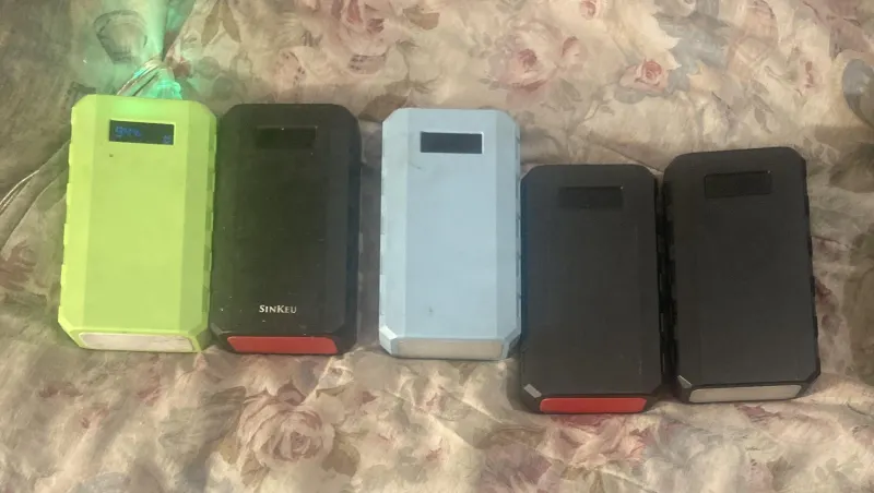 NowRbe's tweet image. Because it was so super #sunny today, I was able to use some of my #SolarPanels to charge up five of my #power banks.

#solar #solarenergy #solarpower #solarpunk #solartech #cleanenergy #climateactionnow