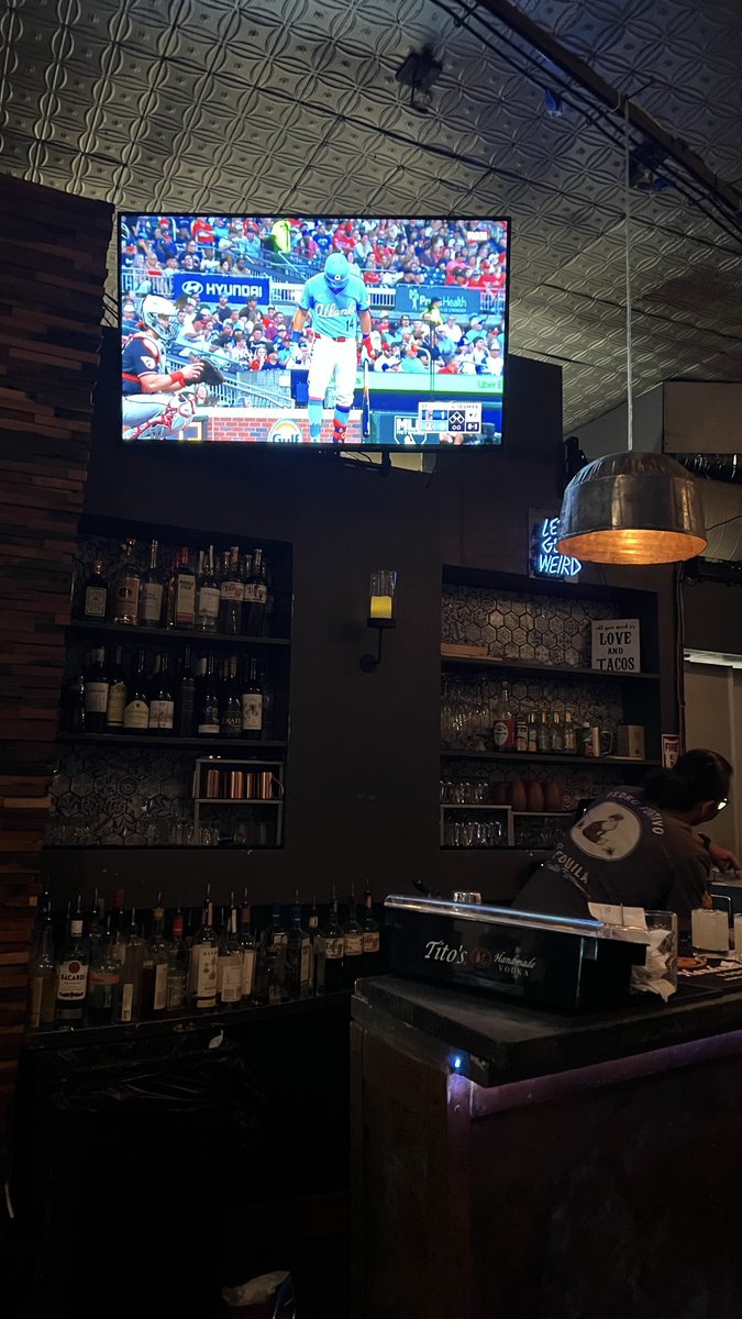 bel695337's tweet photo. Bar-Bacoa. https://t.co/O2VxUjFjCG