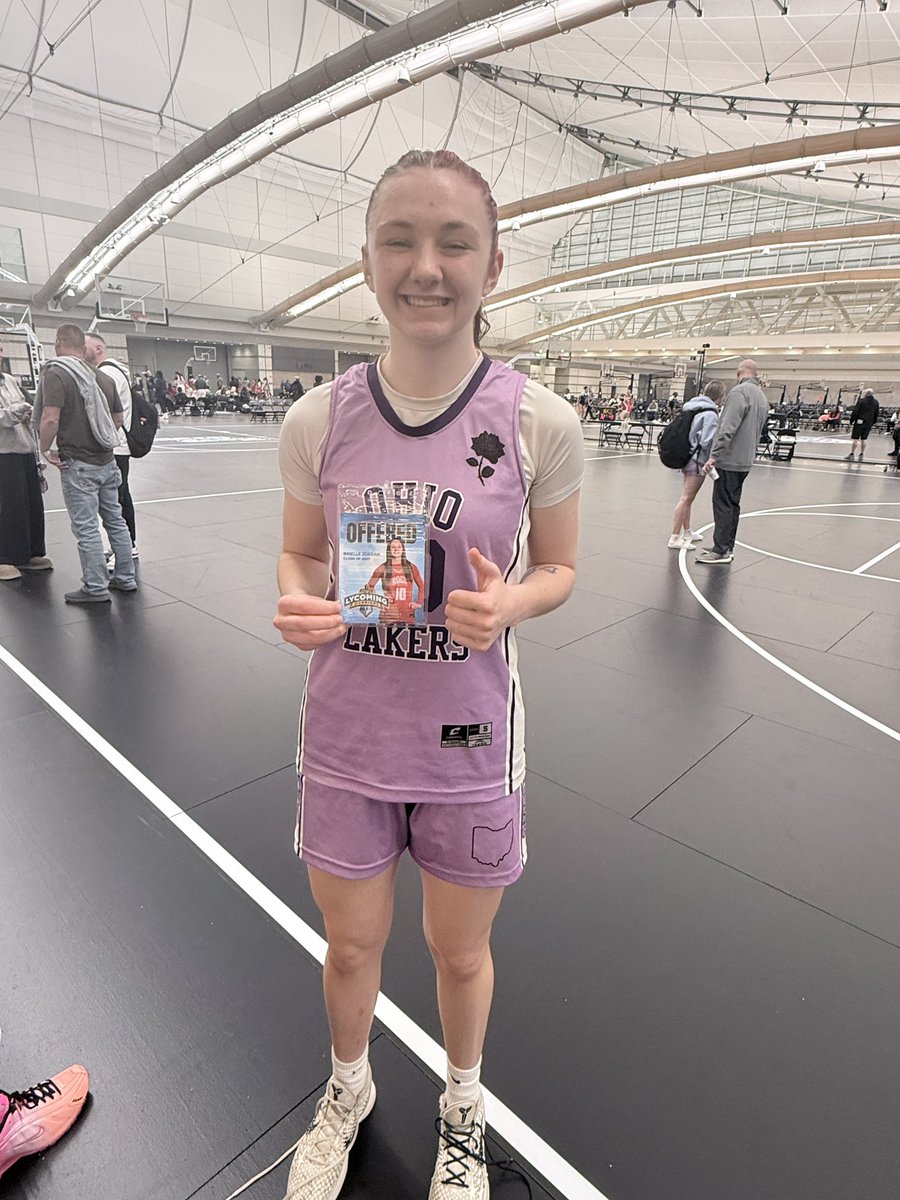 BrielleJordan08's tweet image. Grateful to receive an offer to play at @lycowomenshoops tonight!  Thank you Coach Marnon!  #2027 #offer #uncommitted @20jsteely @SRHS_GBB @ohiolakers @quinnp43_