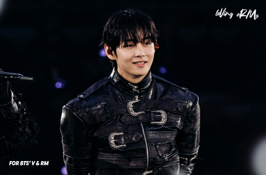 L0VINGARMS's tweet photo. 260411 BTS ARIRANG WORLD TOUR GOYANG D2 

🐻

 #V #태형 #TAEHYUNG #뷔 #김태형 #BTS_ARIRANG #BTS_WORLDTOUR_ARIRANG https://t.co/cBOHQyGL6A