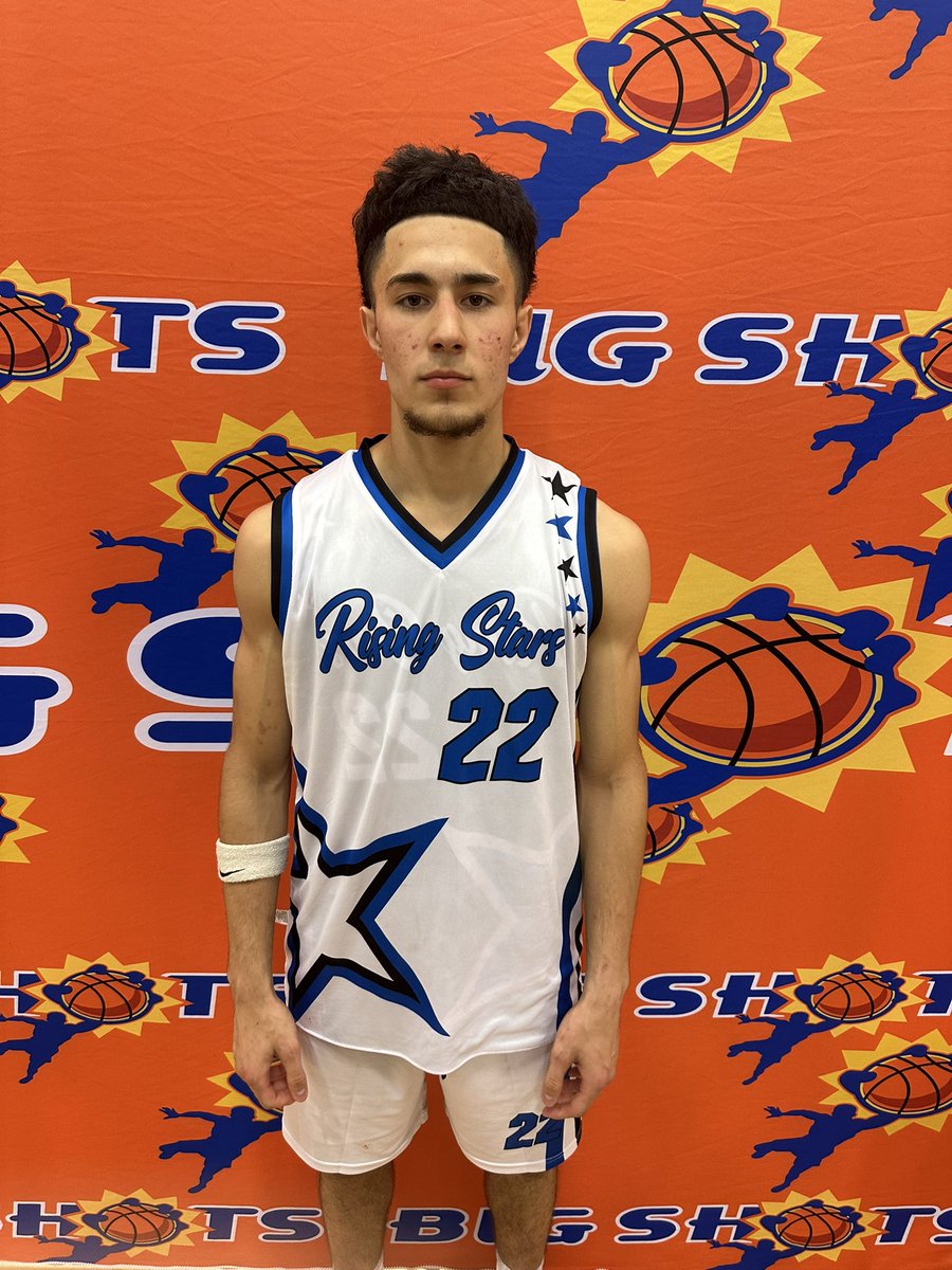 BigShotsGlobal's tweet photo. #BIGSHOTS #RockyTopTipOff

17U | Ct 6 | 9:00 PM

Winchester Rising Stars – 66  
🔥 Silas Miller (#3) – 21 pts  
🔥 Dereck Batiz-Lugo (#22) – 11 pts  

Yahweh – 45  
🔥 Knoah Bohannon (#12) – 11 pts https://t.co/jEhZaa8CGA