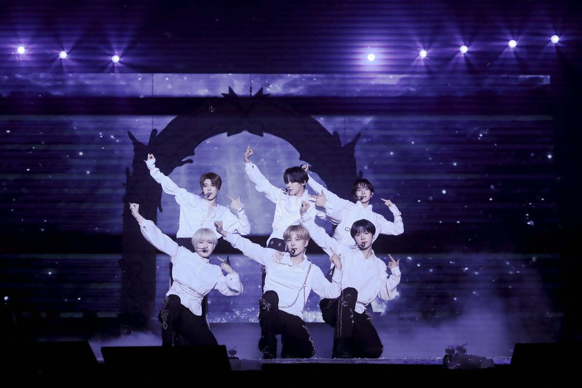 SMTOWN tweet media