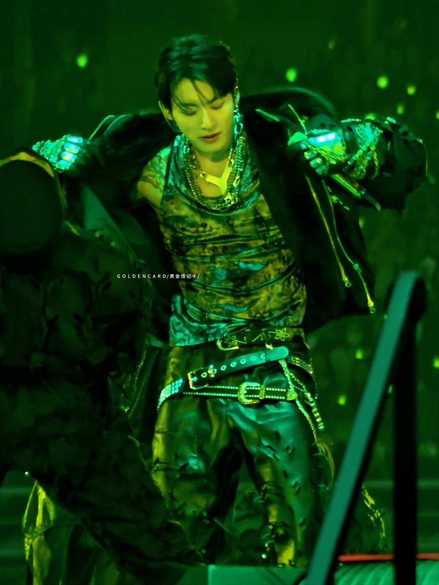 黃金借記卡 :) tweet media