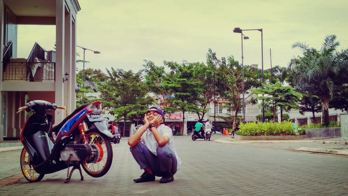 bingungtrs_'s tweet image. omg 2015..