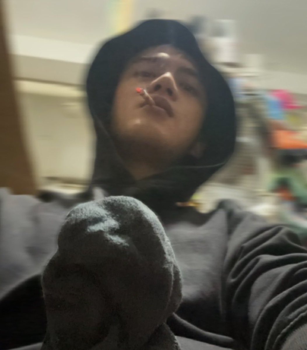 操纵者 tweet media