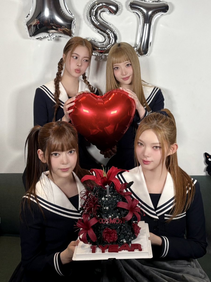 cosmosy_x tweet media