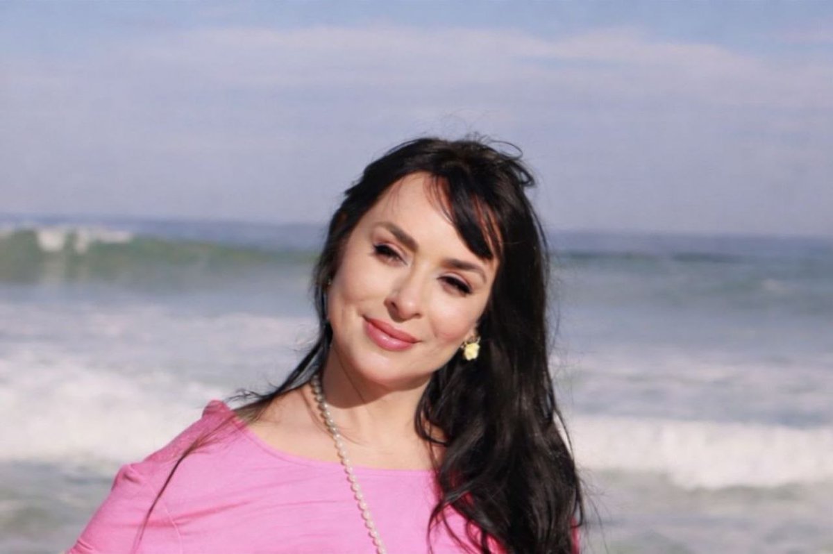 srzdcarnaval's tweet image. #Carnaval: A União do Parque Acari anunciou a permanência de Luciana Picorelli como rainha de bateria “Fora de Série” para o Carnaval 2027.