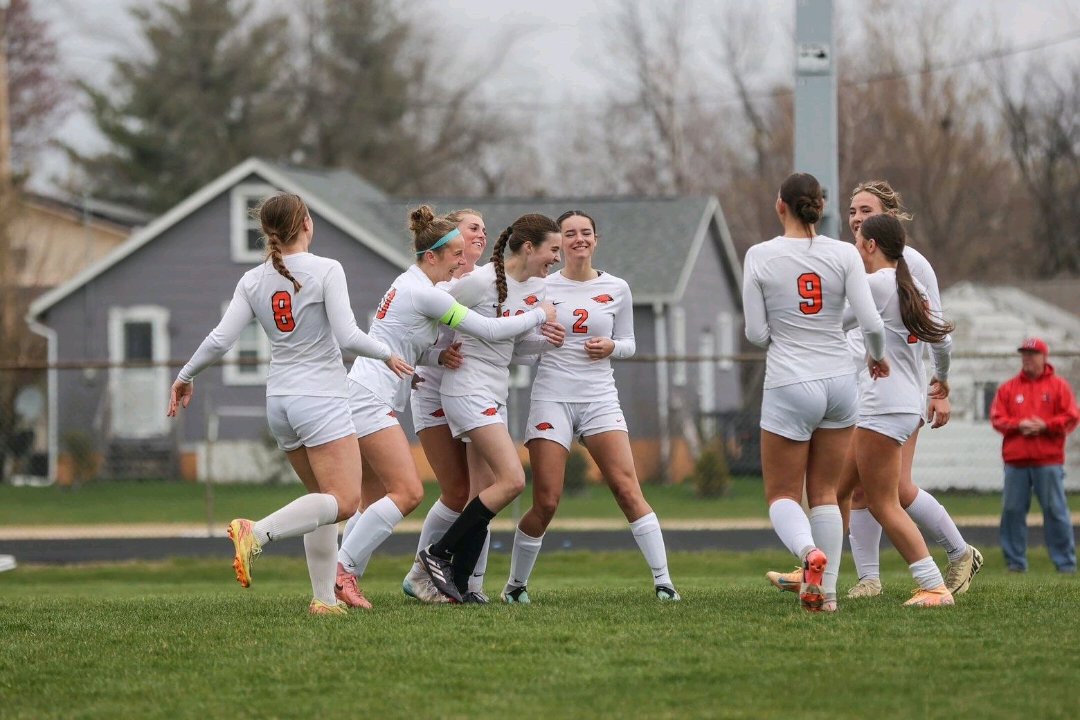 HUHS Girl's Soccer tweet media
