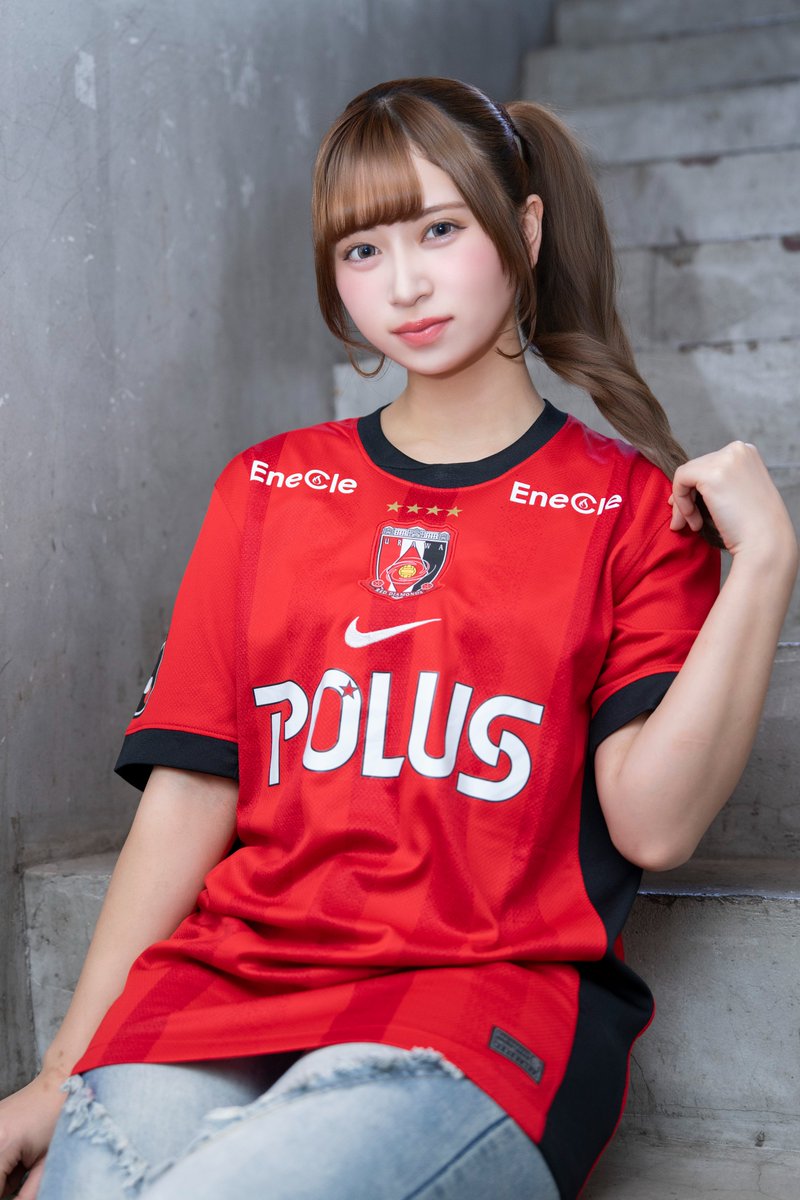 zonewebofficial's tweet photo. 自作ノートで分析📝
異色の“戦術オタク”アイドル #早瀬結実
浦和レッズとの「運命」の出会い

🗣️「小泉選手がきっかけと言っても過言ではないです！」

📸：増田美咲

#まねきケチャ #urawareds @hayaseyumi0131 @maneki_kecak https://t.co/mzrC1g0h6d