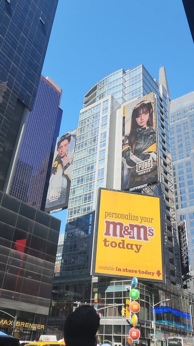 Queen V 💚 tweet media