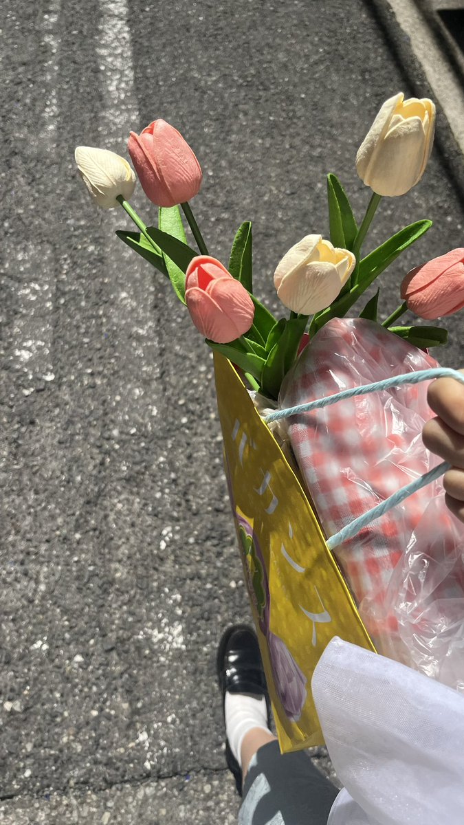 こむ。 tweet media