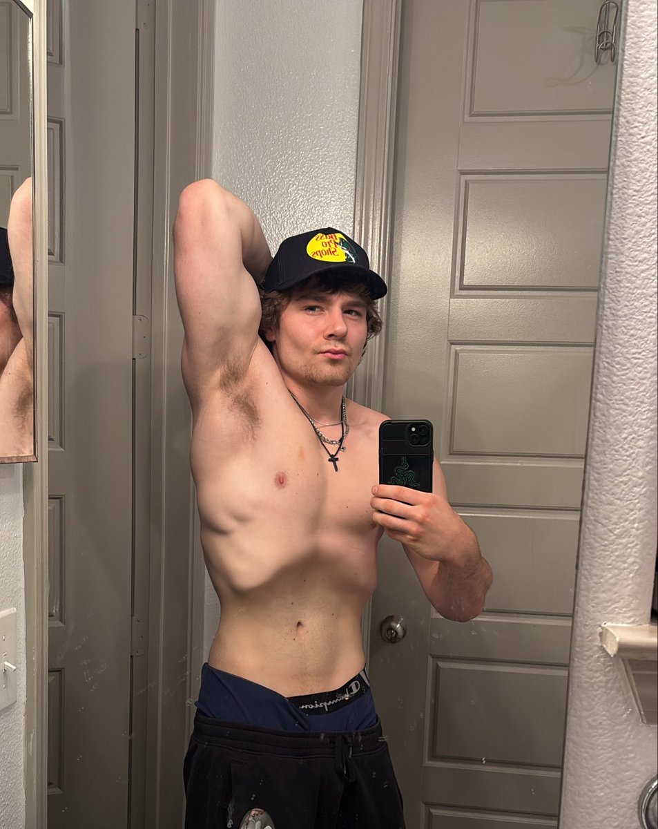 Master Wyatt tweet media