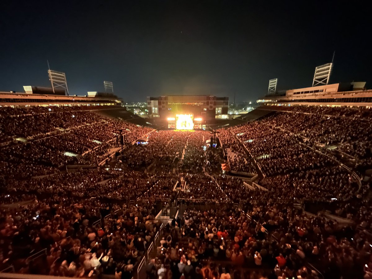 Vance Hunter tweet media