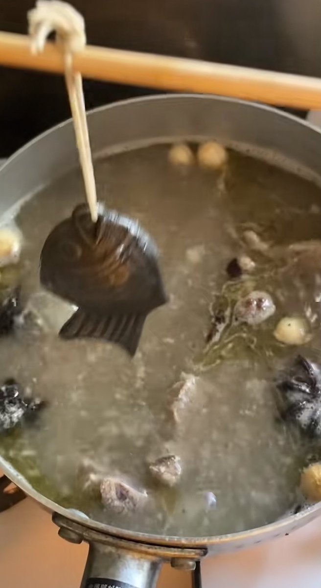 ilonaraa tweet media